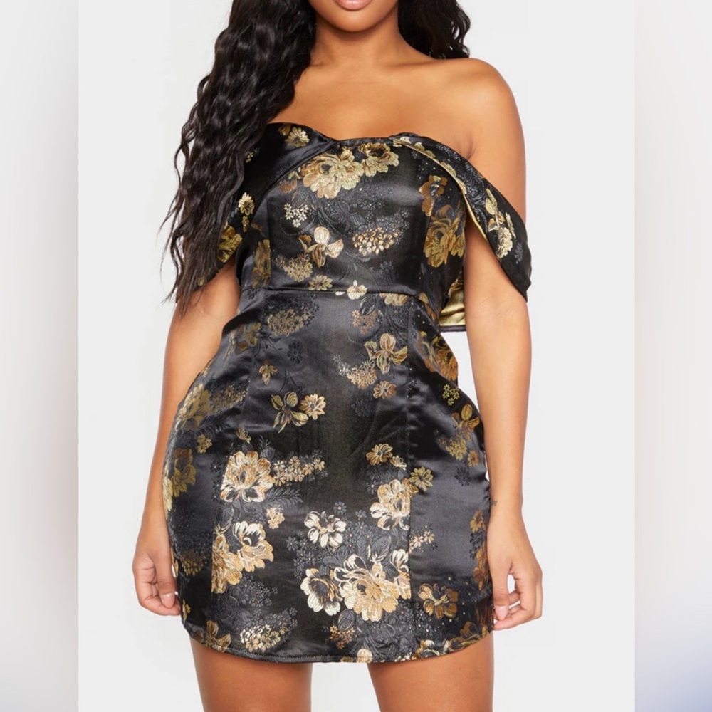 PrettyLittleThing Black and Gold One Shoulder Dress